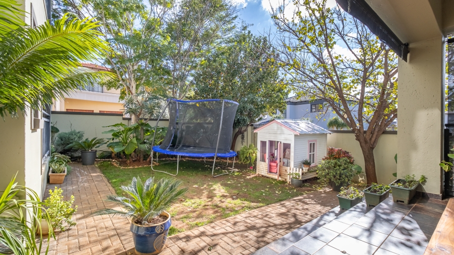 3 Bedroom Property for Sale in Featherview Estate Gauteng