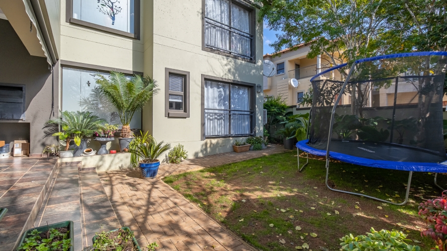 3 Bedroom Property for Sale in Featherview Estate Gauteng