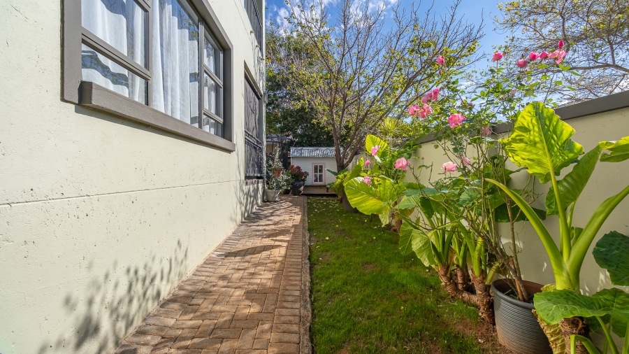 3 Bedroom Property for Sale in Featherview Estate Gauteng