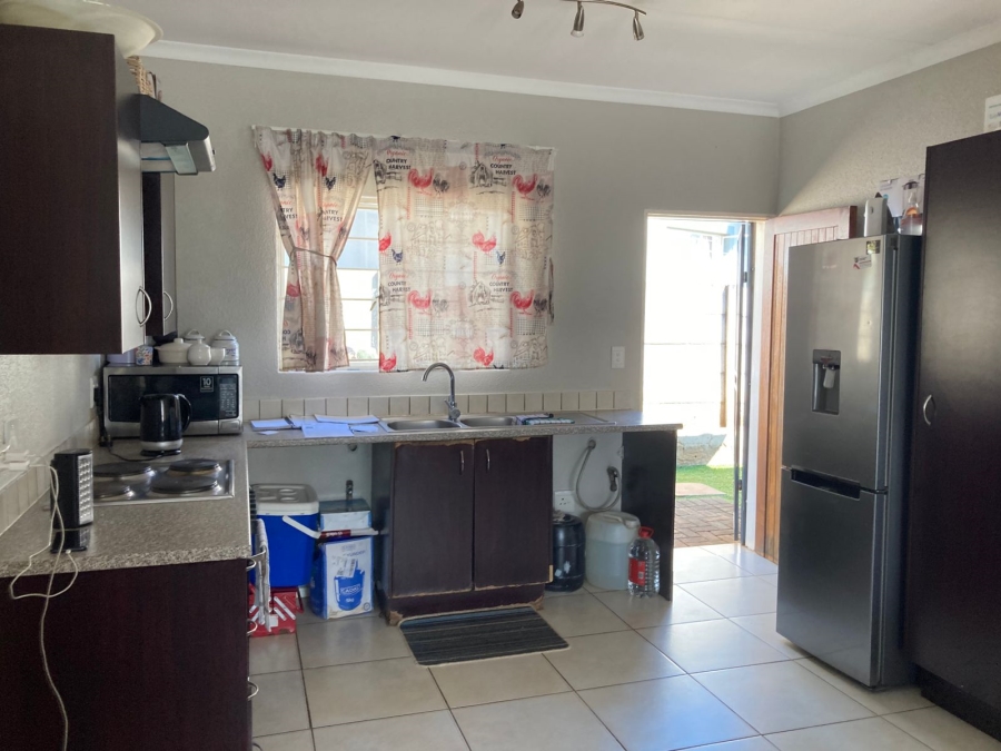 2 Bedroom Property for Sale in Amorosa Gauteng