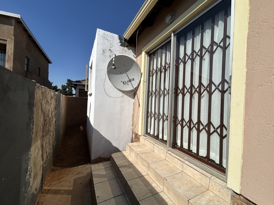 2 Bedroom Property for Sale in Amandasig Gauteng