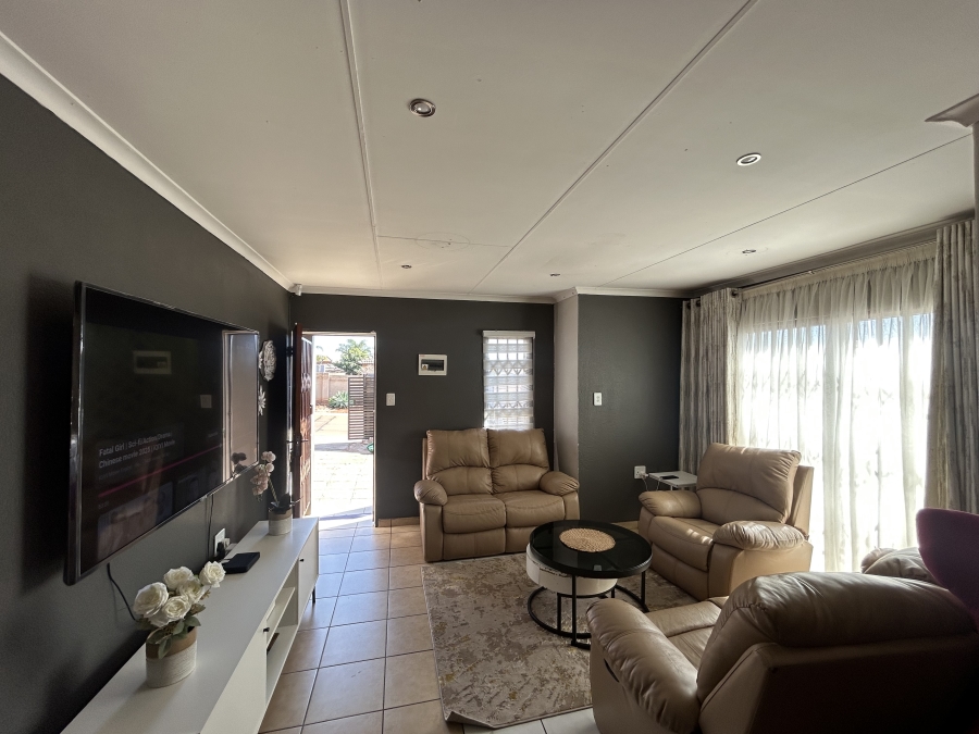 2 Bedroom Property for Sale in Amandasig Gauteng