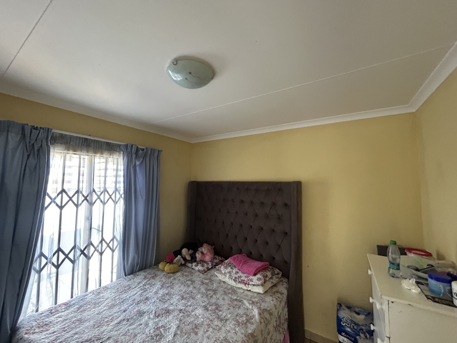 2 Bedroom Property for Sale in Amandasig Gauteng