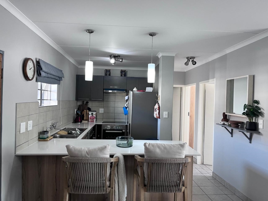 To Let 2 Bedroom Property for Rent in Sagewood Gauteng