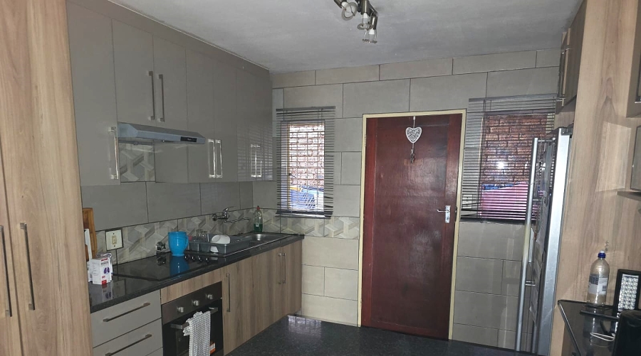 3 Bedroom Property for Sale in Doornpoort Gauteng