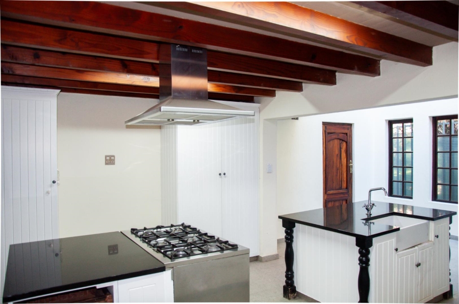 4 Bedroom Property for Sale in Buccleuch Gauteng