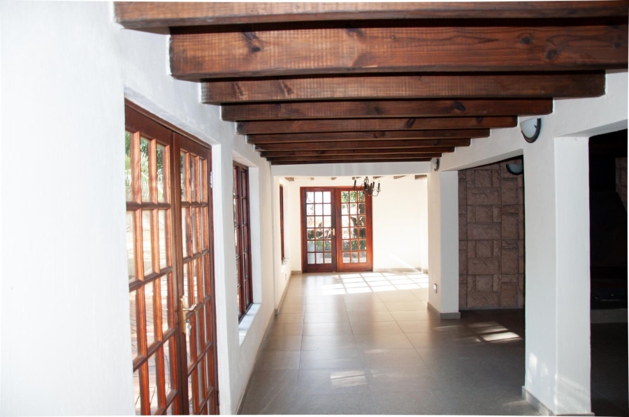 4 Bedroom Property for Sale in Buccleuch Gauteng