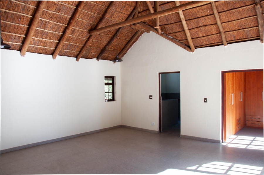 4 Bedroom Property for Sale in Buccleuch Gauteng