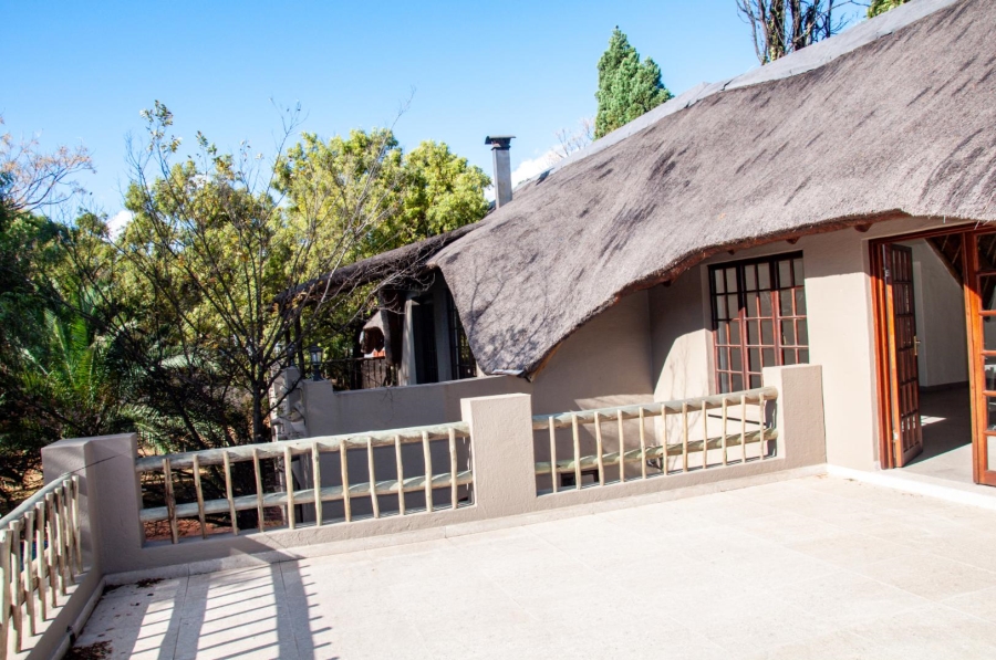 4 Bedroom Property for Sale in Buccleuch Gauteng