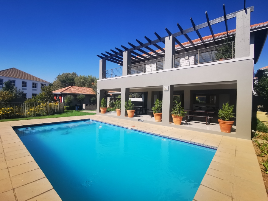 To Let 1 Bedroom Property for Rent in Fourways Gauteng
