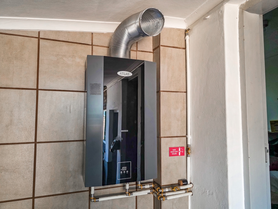 4 Bedroom Property for Sale in Garsfontein Gauteng