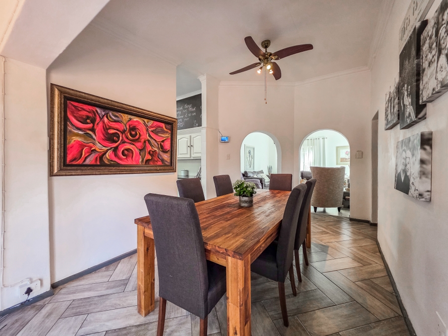 4 Bedroom Property for Sale in Garsfontein Gauteng