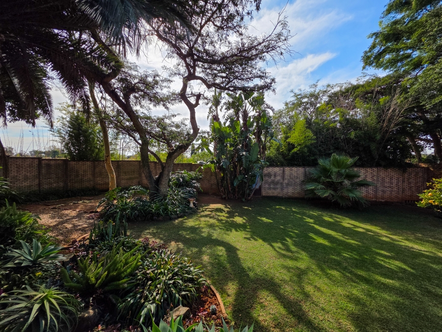 4 Bedroom Property for Sale in Garsfontein Gauteng