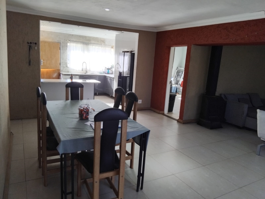 4 Bedroom Property for Sale in Witpoortjie Gauteng
