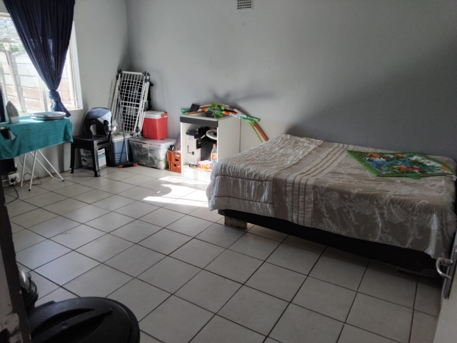 4 Bedroom Property for Sale in Witpoortjie Gauteng