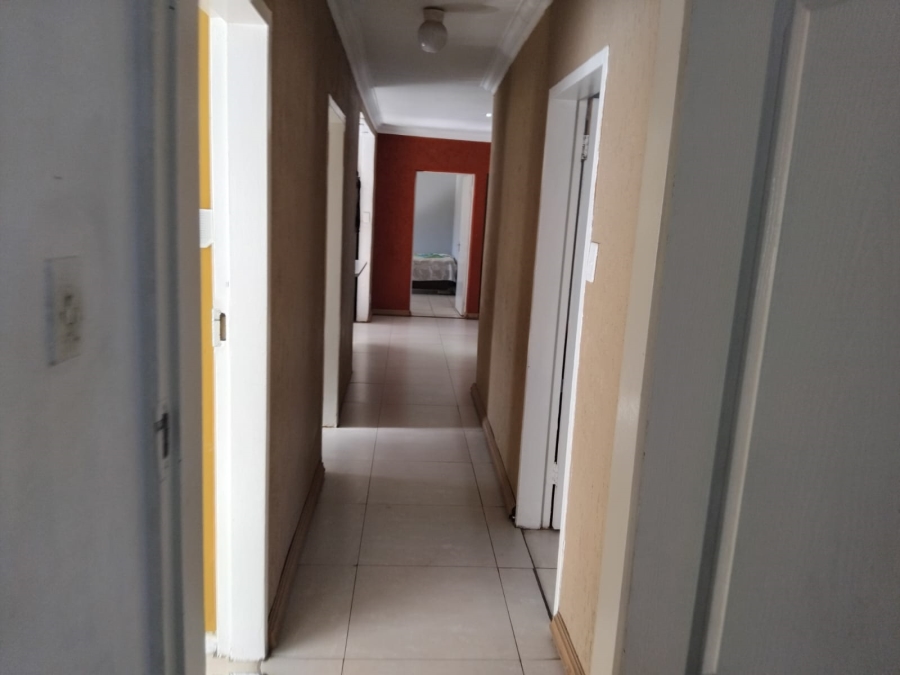 4 Bedroom Property for Sale in Witpoortjie Gauteng
