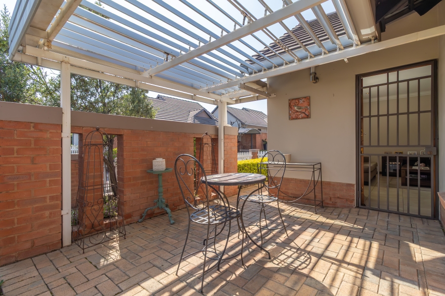3 Bedroom Property for Sale in Douglasdale Gauteng
