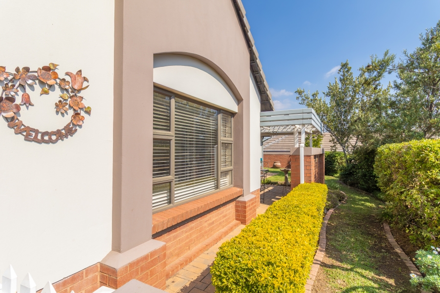 3 Bedroom Property for Sale in Douglasdale Gauteng