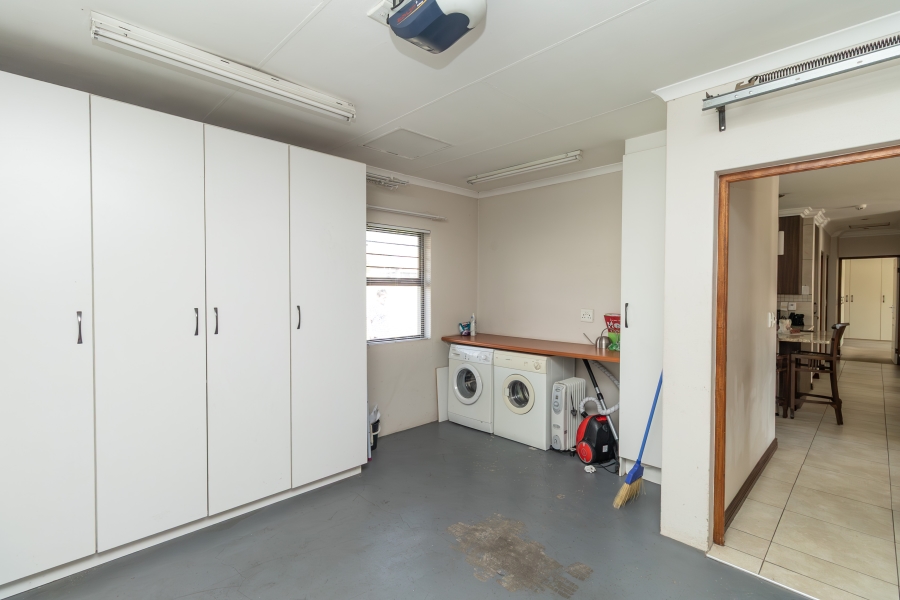 3 Bedroom Property for Sale in Douglasdale Gauteng