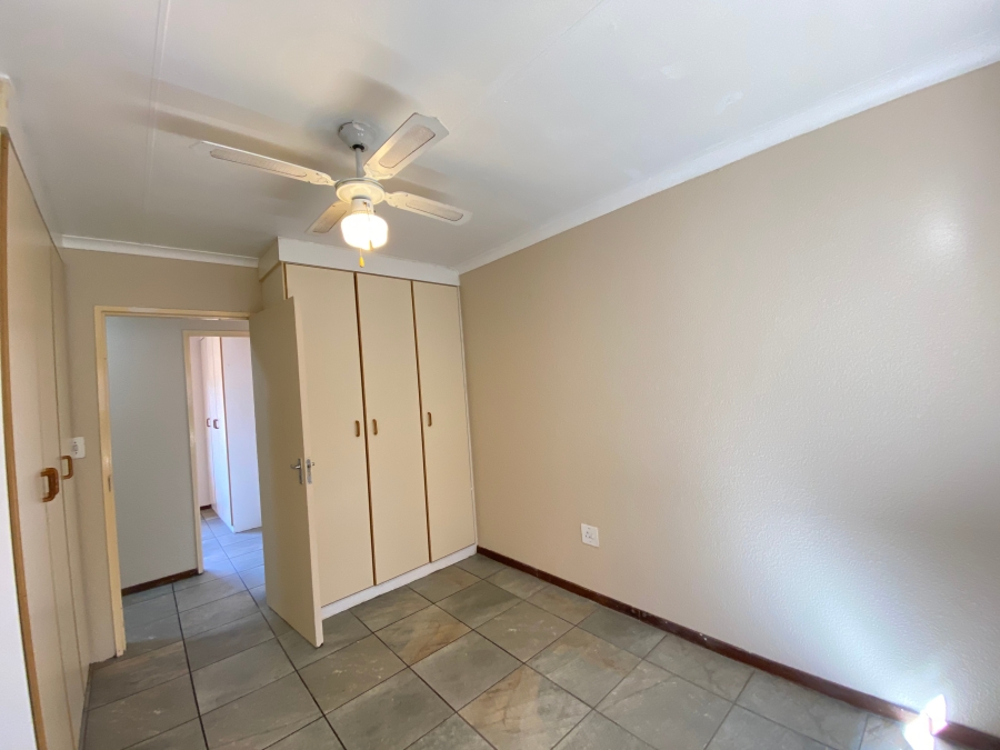 2 Bedroom Property for Sale in South Crest Gauteng