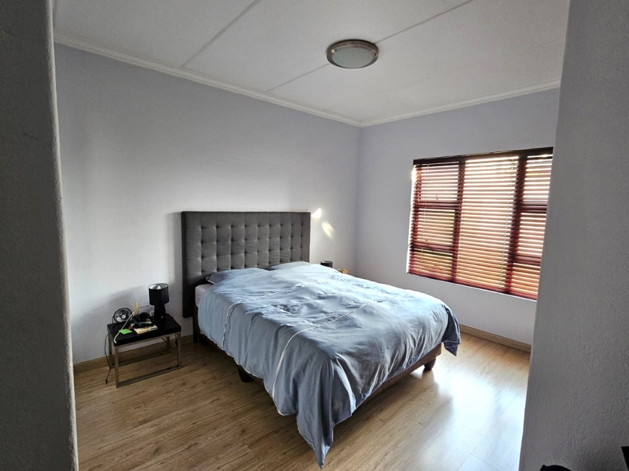 To Let 2 Bedroom Property for Rent in Edenburg Gauteng
