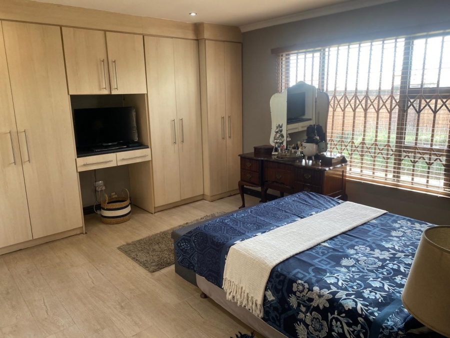 2 Bedroom Property for Sale in Vanderbijlpark SE 8 Gauteng