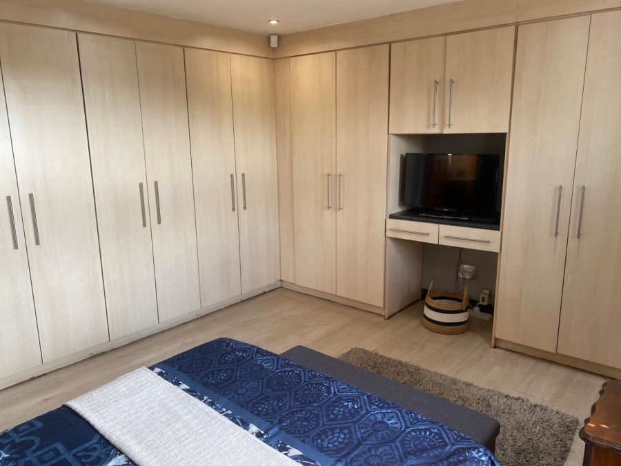 2 Bedroom Property for Sale in Vanderbijlpark SE 8 Gauteng
