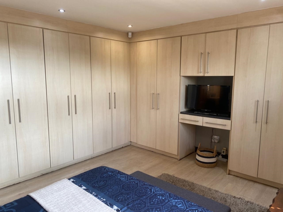2 Bedroom Property for Sale in Vanderbijlpark SE 8 Gauteng