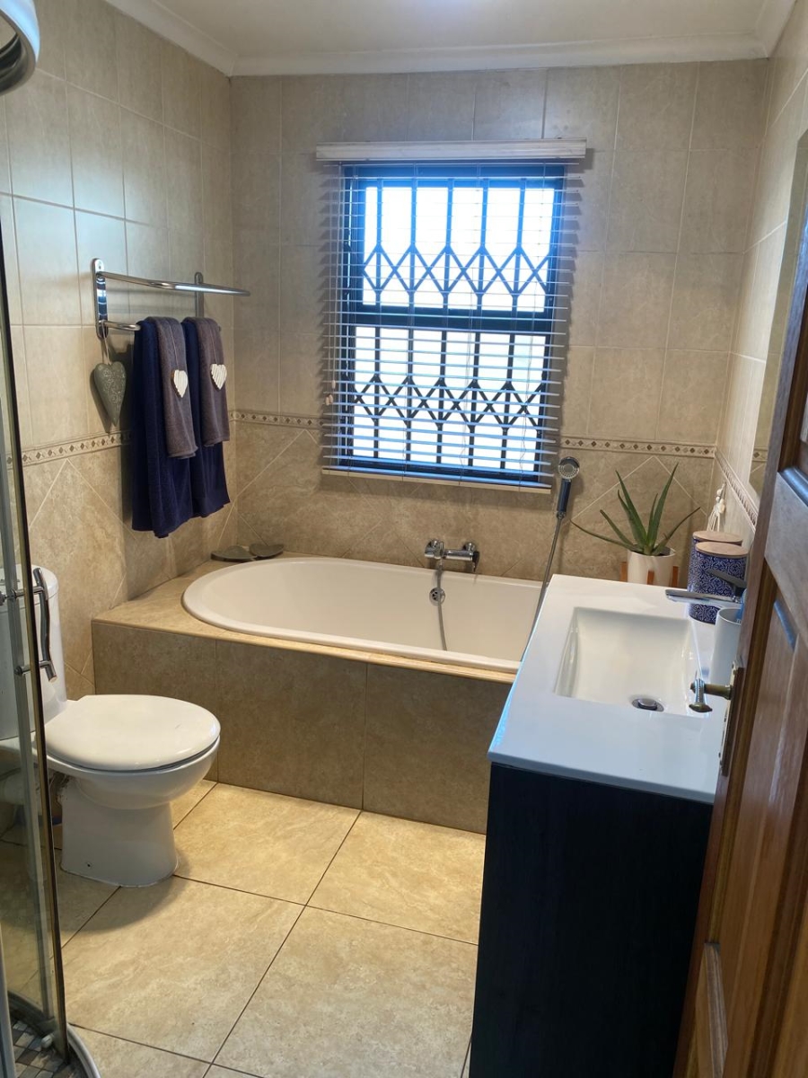 2 Bedroom Property for Sale in Vanderbijlpark SE 8 Gauteng