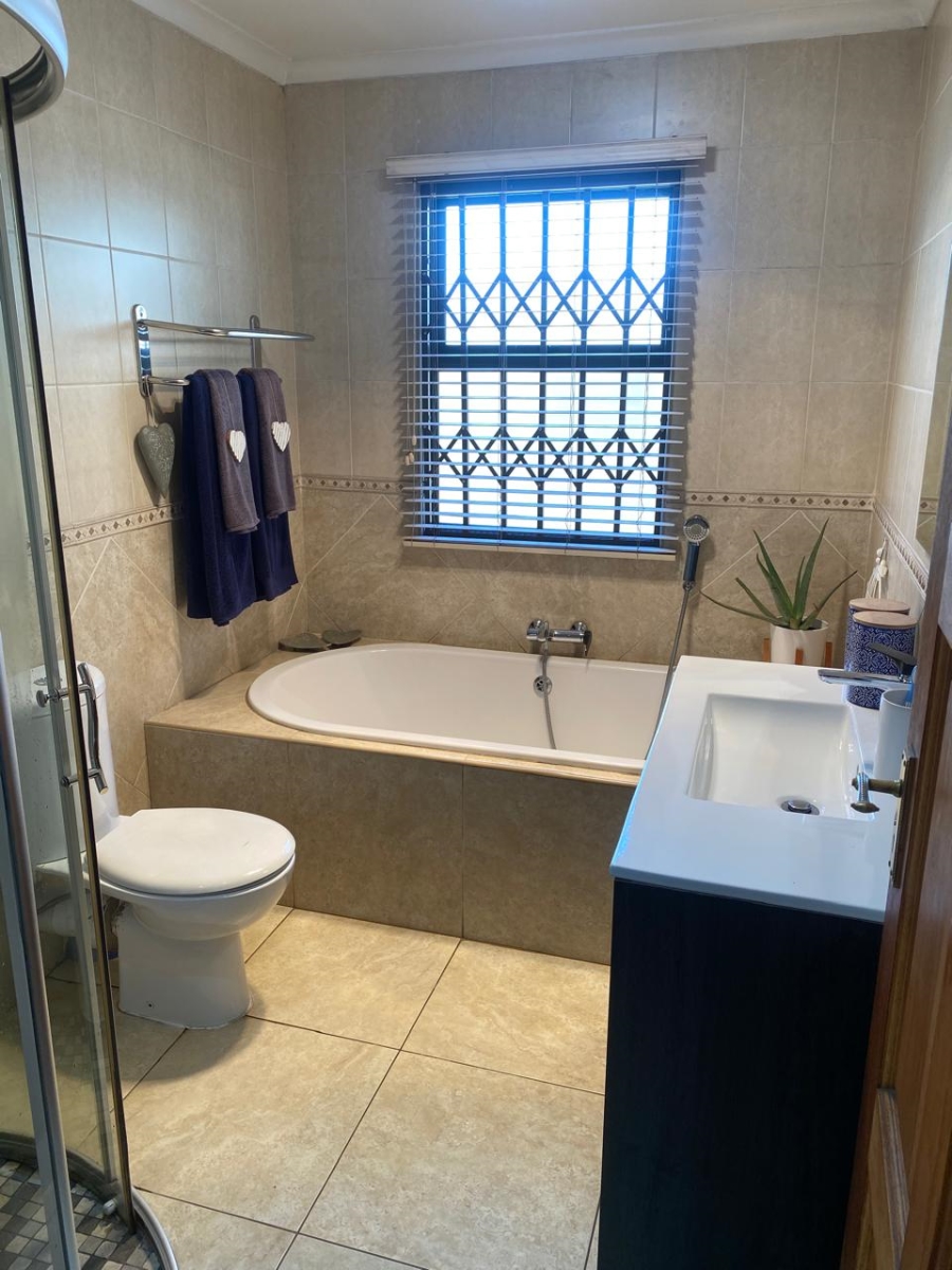 2 Bedroom Property for Sale in Vanderbijlpark SE 8 Gauteng