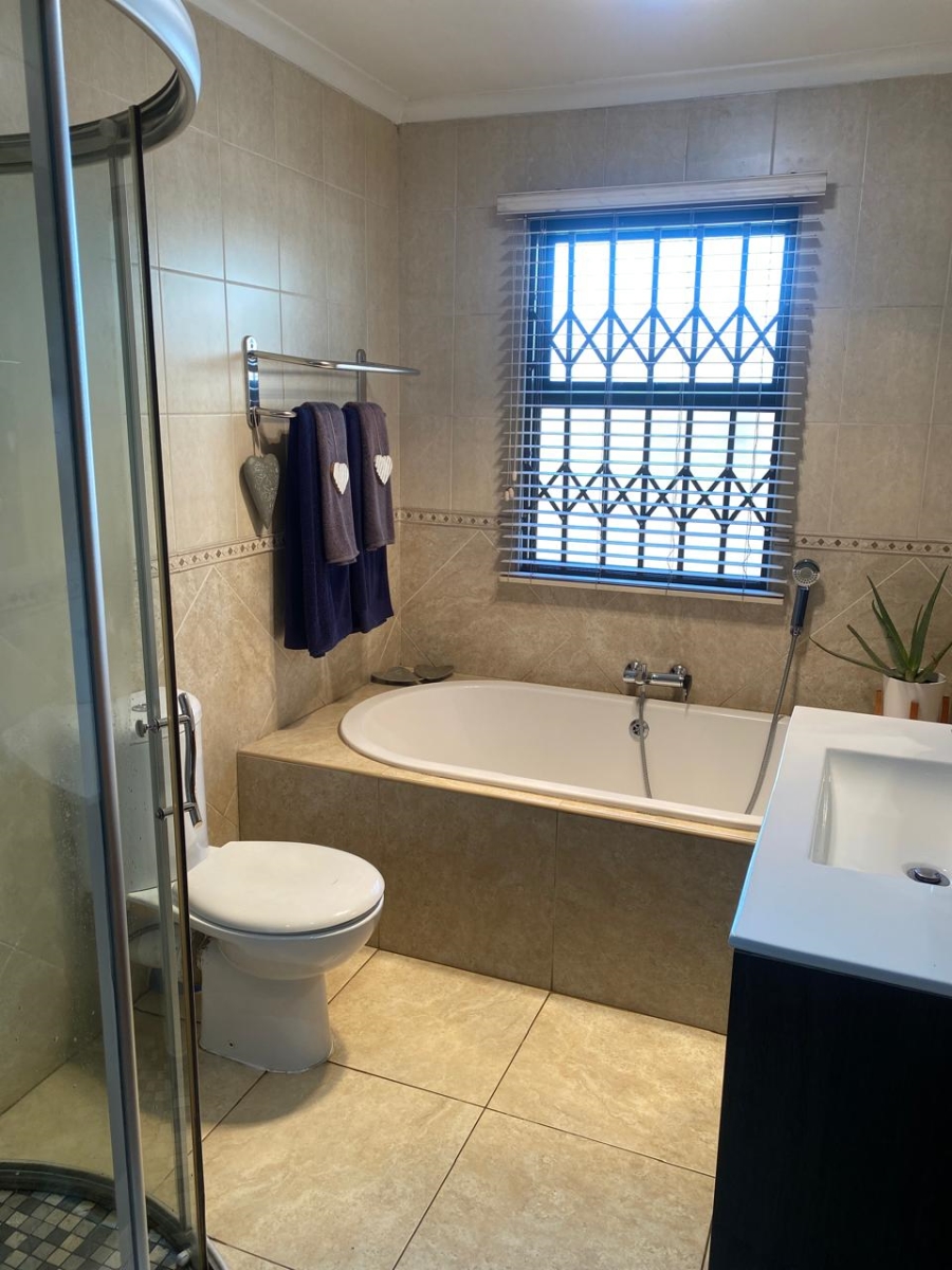 2 Bedroom Property for Sale in Vanderbijlpark SE 8 Gauteng
