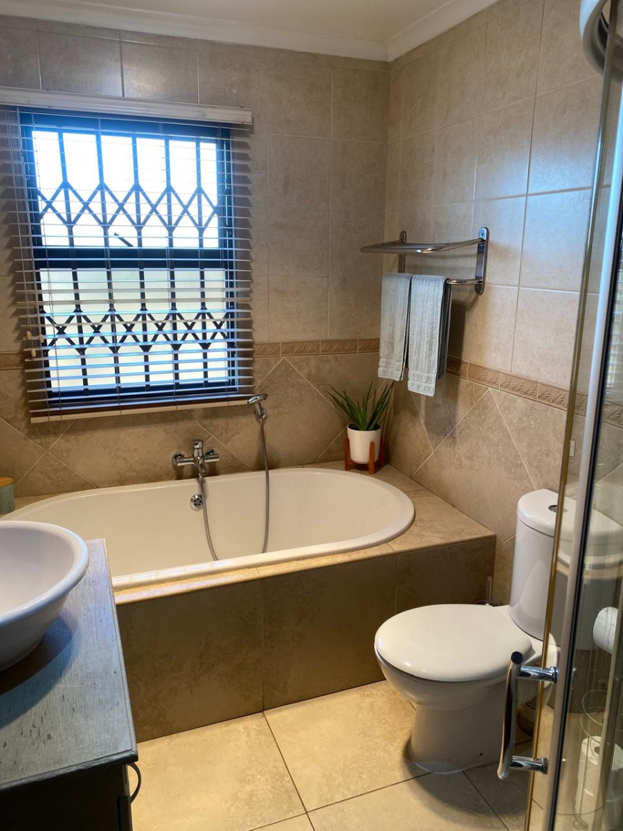 2 Bedroom Property for Sale in Vanderbijlpark SE 8 Gauteng