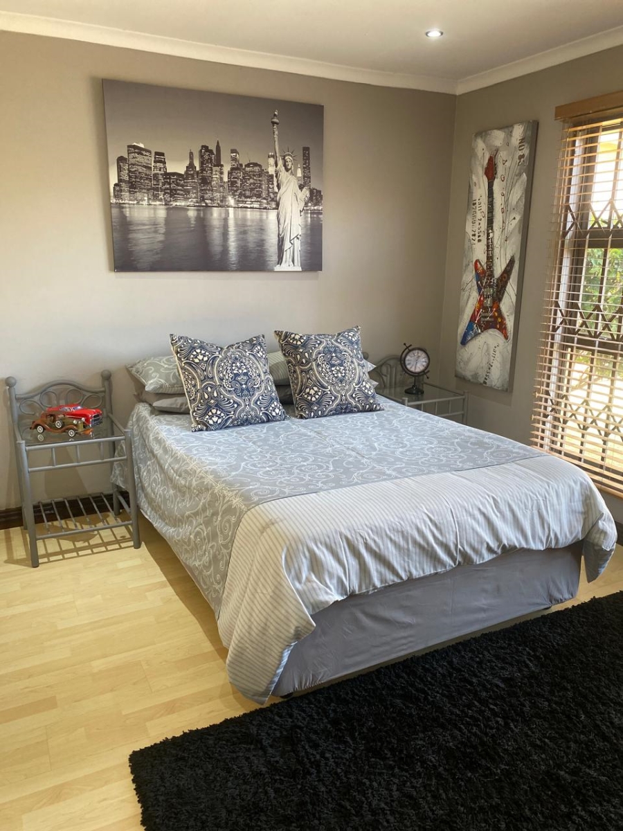 2 Bedroom Property for Sale in Vanderbijlpark SE 8 Gauteng