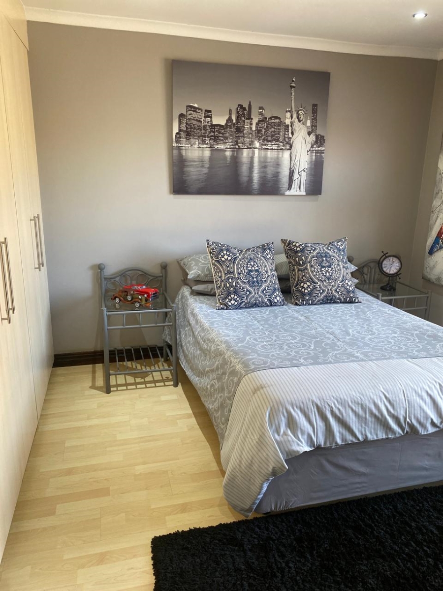 2 Bedroom Property for Sale in Vanderbijlpark SE 8 Gauteng