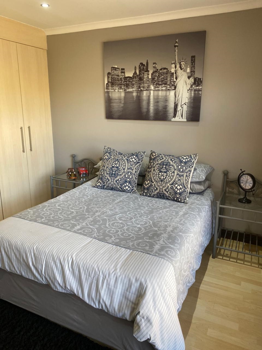 2 Bedroom Property for Sale in Vanderbijlpark SE 8 Gauteng