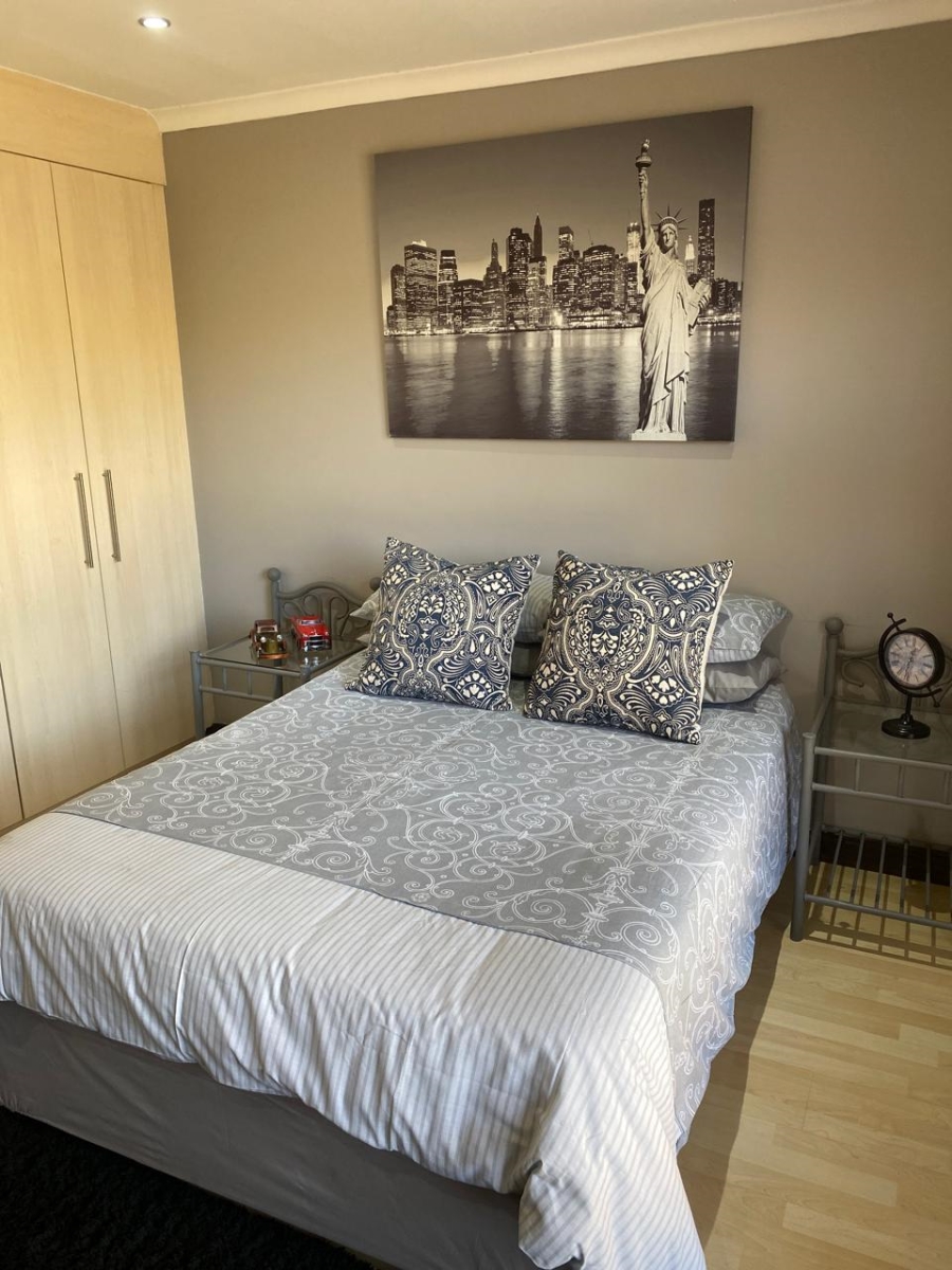 2 Bedroom Property for Sale in Vanderbijlpark SE 8 Gauteng