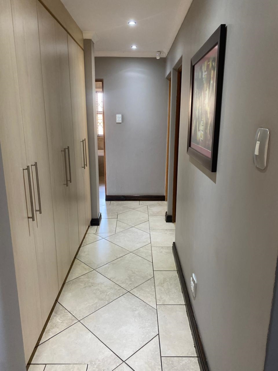 2 Bedroom Property for Sale in Vanderbijlpark SE 8 Gauteng