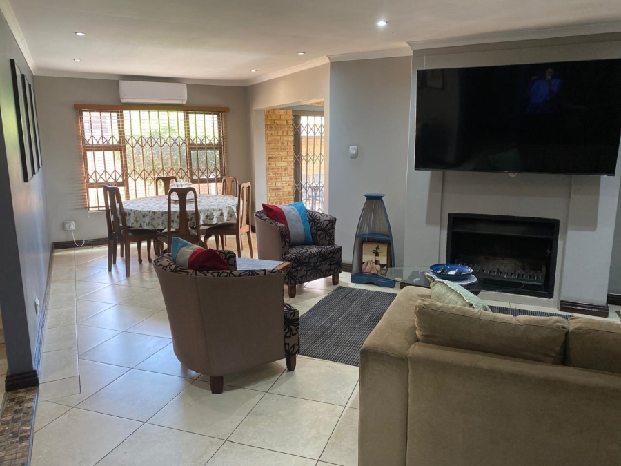 2 Bedroom Property for Sale in Vanderbijlpark SE 8 Gauteng