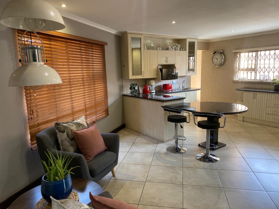 2 Bedroom Property for Sale in Vanderbijlpark SE 8 Gauteng