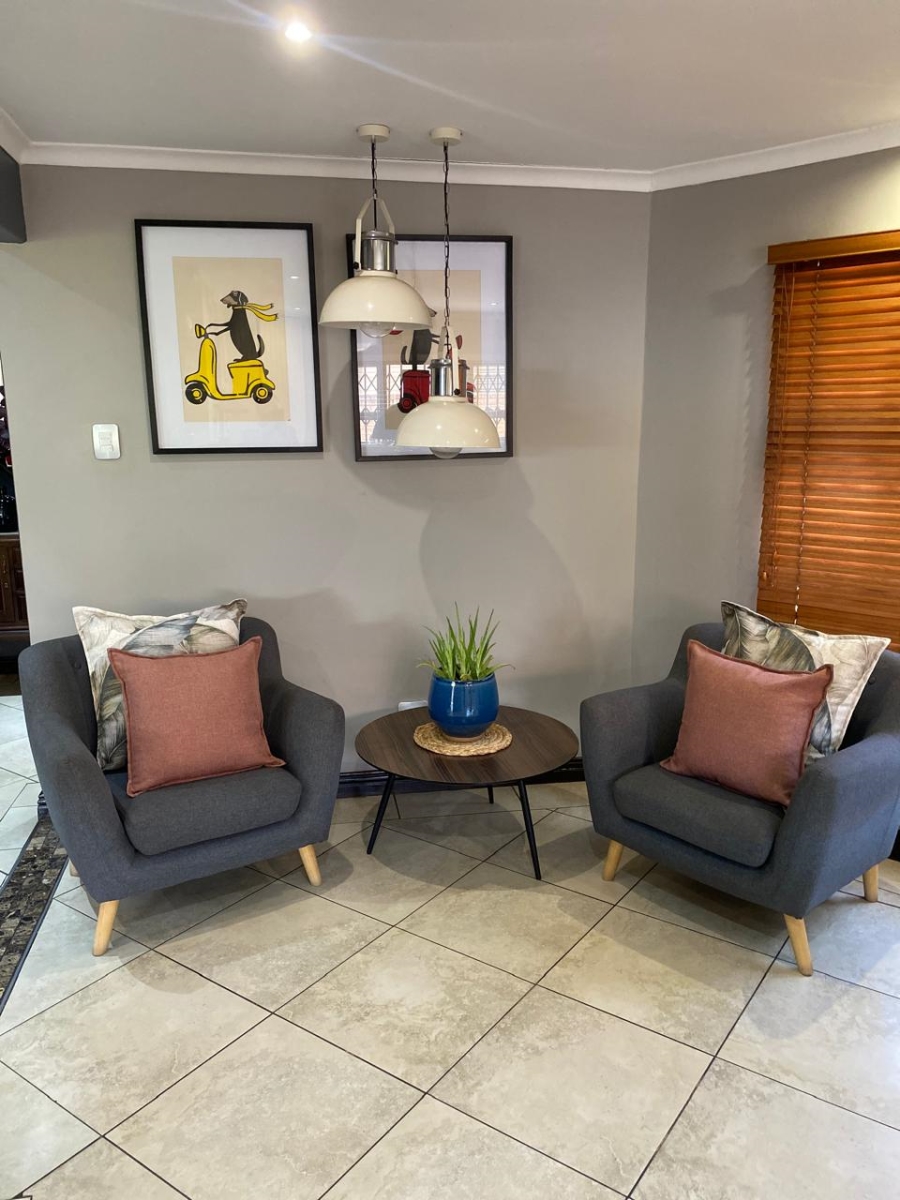 2 Bedroom Property for Sale in Vanderbijlpark SE 8 Gauteng