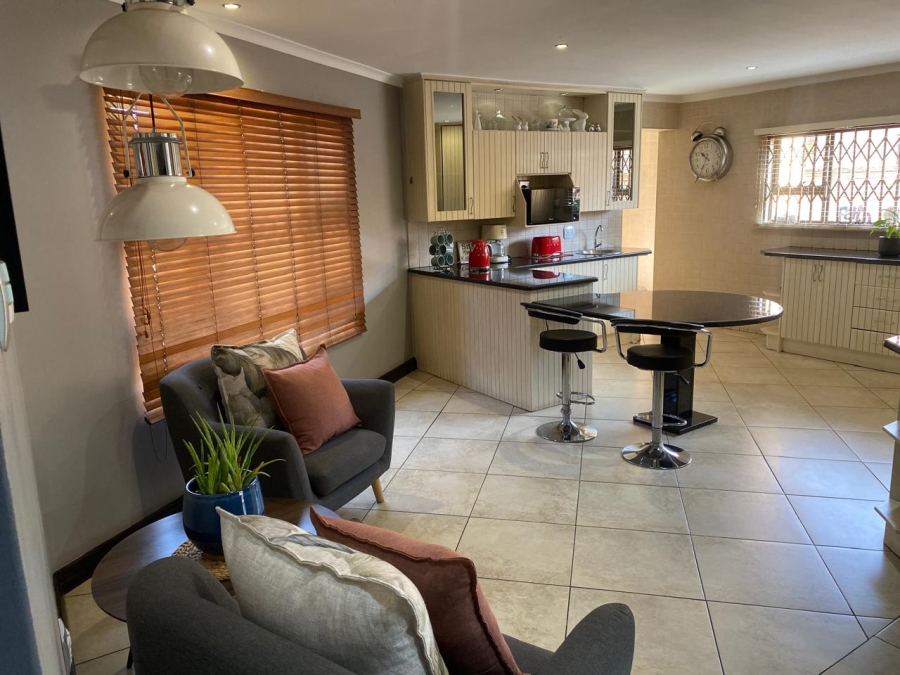 2 Bedroom Property for Sale in Vanderbijlpark SE 8 Gauteng