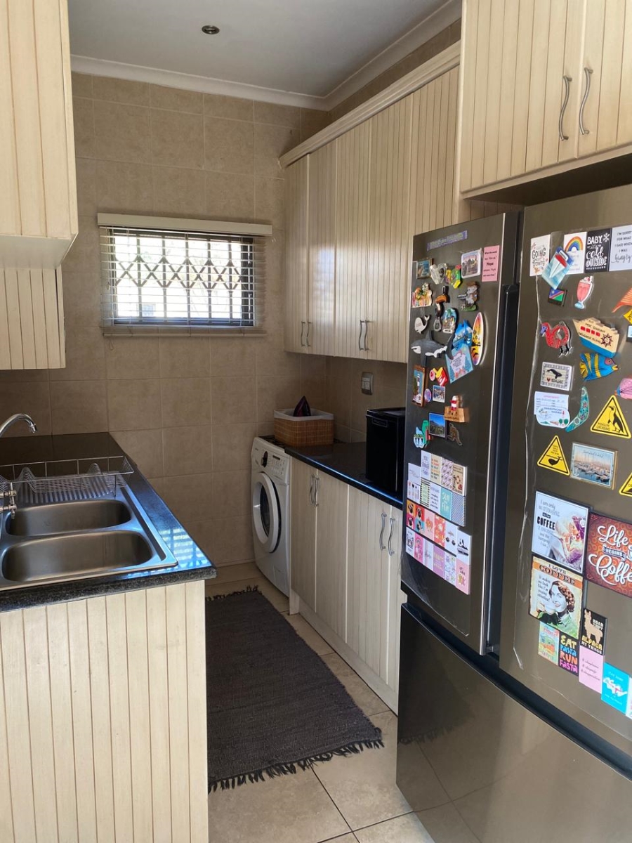2 Bedroom Property for Sale in Vanderbijlpark SE 8 Gauteng