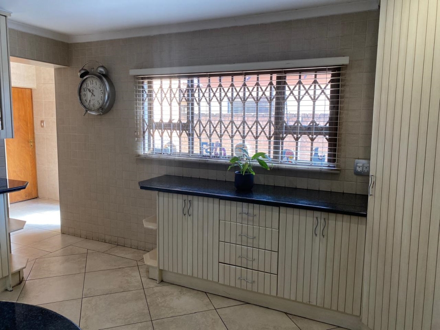 2 Bedroom Property for Sale in Vanderbijlpark SE 8 Gauteng