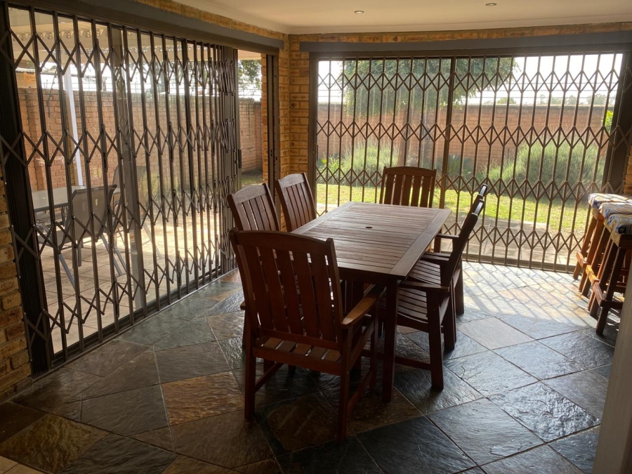 2 Bedroom Property for Sale in Vanderbijlpark SE 8 Gauteng