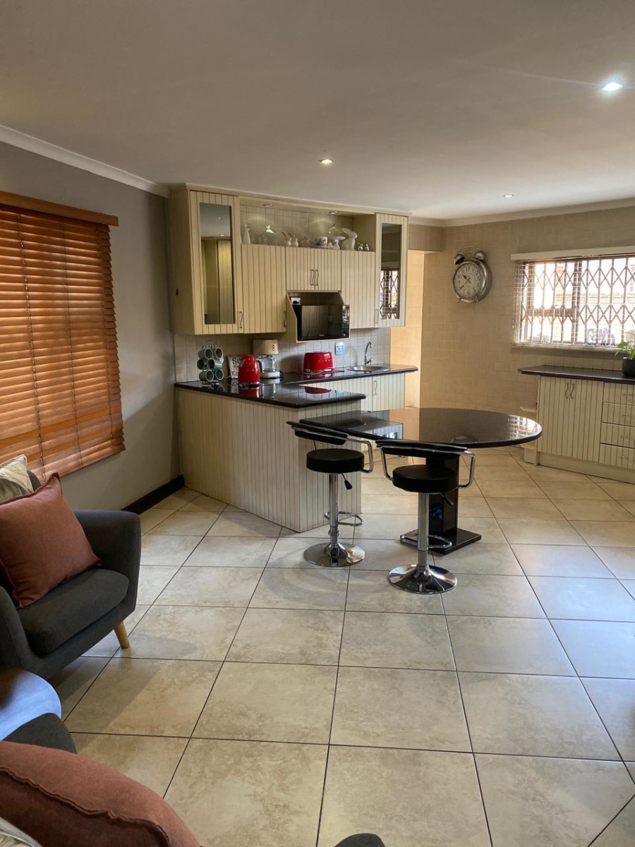 2 Bedroom Property for Sale in Vanderbijlpark SE 8 Gauteng