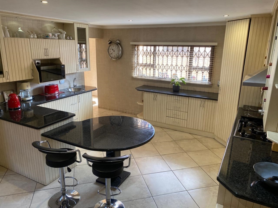 2 Bedroom Property for Sale in Vanderbijlpark SE 8 Gauteng