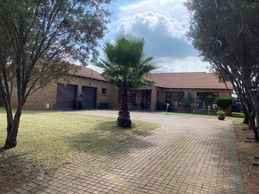 2 Bedroom Property for Sale in Vanderbijlpark SE 8 Gauteng