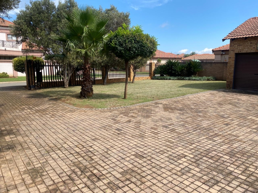 2 Bedroom Property for Sale in Vanderbijlpark SE 8 Gauteng