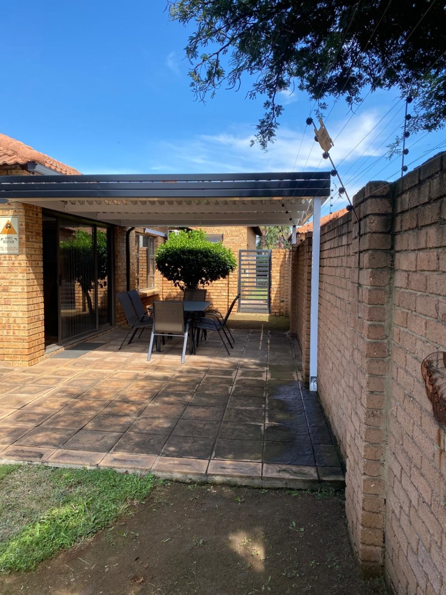 2 Bedroom Property for Sale in Vanderbijlpark SE 8 Gauteng