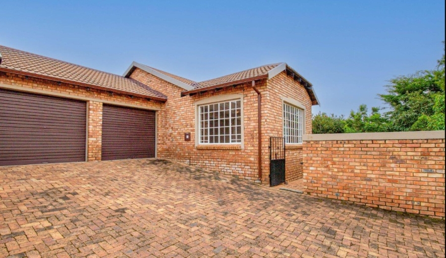 3 Bedroom Property for Sale in Amorosa Gauteng